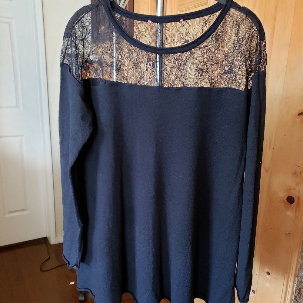 Black sweater with Lace